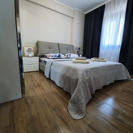 Apartament Luxury Apartmán *